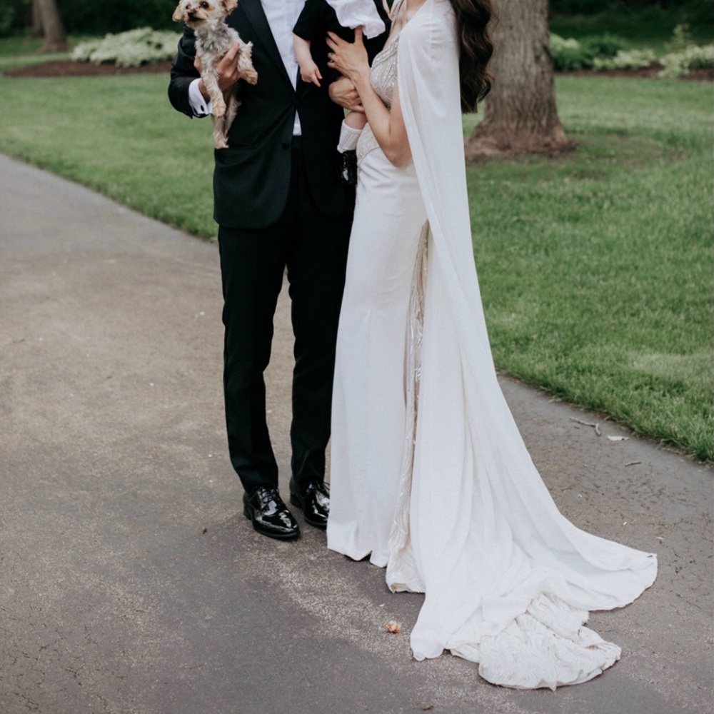 Berta Wedding Dress - Picture 9 of 9